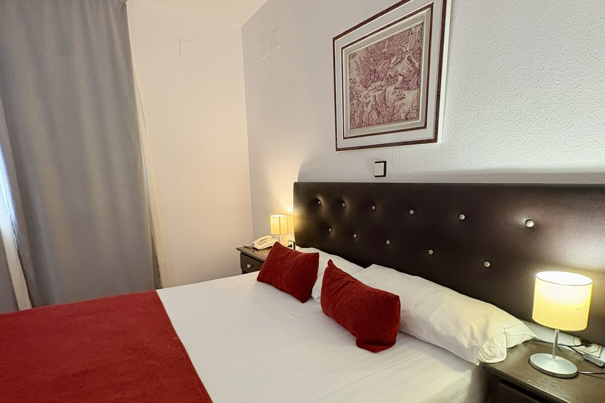 Double Room (Matrimonial-2 adults)