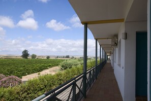 Exterior - Hospedium Hotel Sky Blu Torre de Sevilla (Guillena)