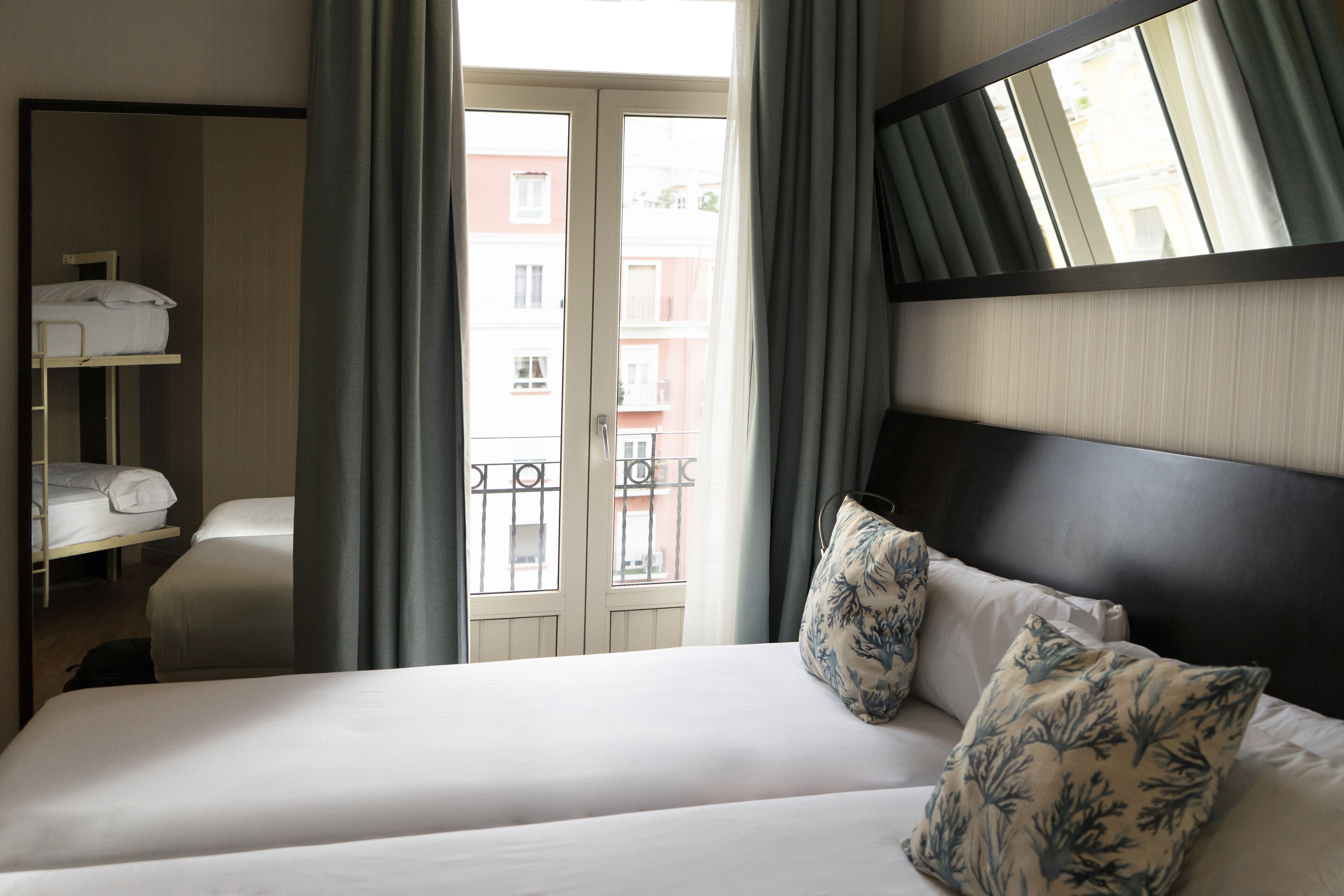 minibar, in-room safe, desk, soundproofing