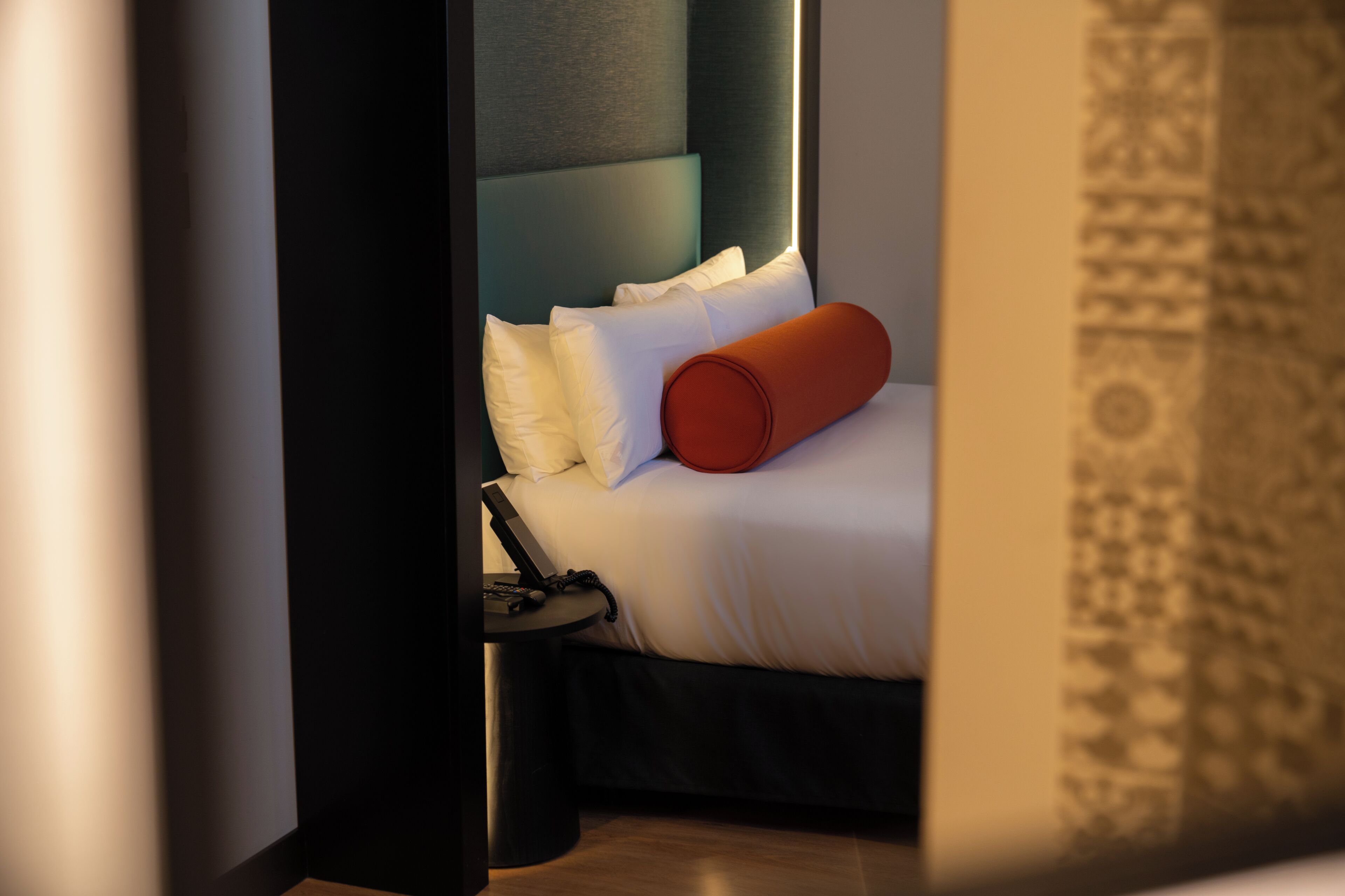 Habitación individual | Minibar, caja fuerte, escritorio y sistema de insonorización
