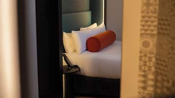 Habitación individual | Minibar, caja fuerte, escritorio y sistema de insonorización