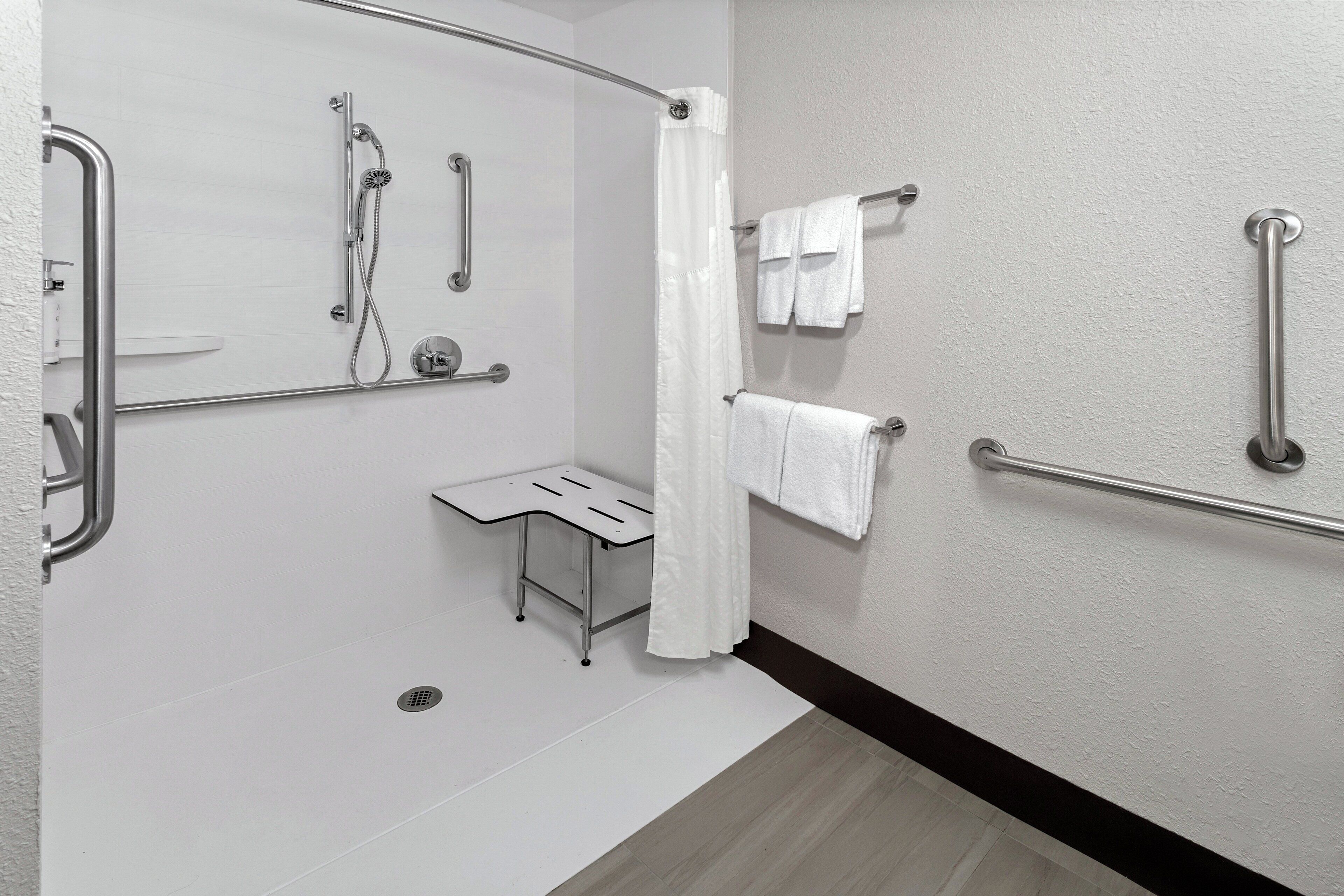 room, 1 king bed, mobility accessible (communications, roll-in shower) | 1 bedroom, in-room safe, desk, blackout curtains