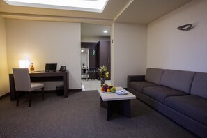 Flat-screen TV - Hotel Aviatrans (Yerevan)