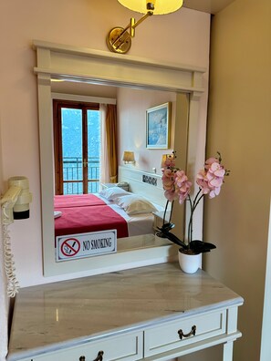Brankas, kedap suara, tempat tidur bayi gratis, dan Wi-Fi gratis