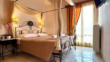 In-room safe, soundproofing, free cribs/infant beds, free WiFi
