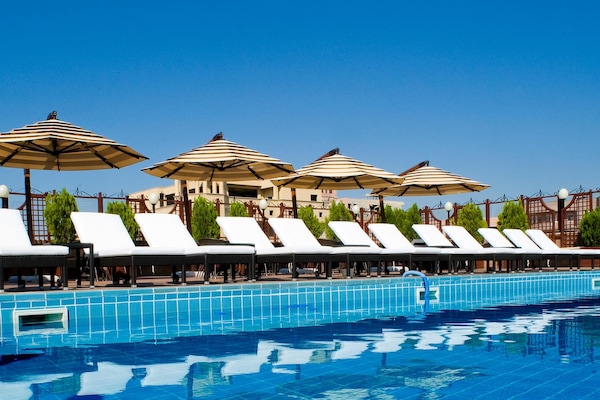 Indoor pool, outdoor pool