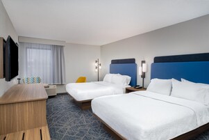 Habitación, 2 camas de matrimonio, no fumadores | Cunas gratuitas, camas supletorias gratuitas, wifi gratis y ropa de cama