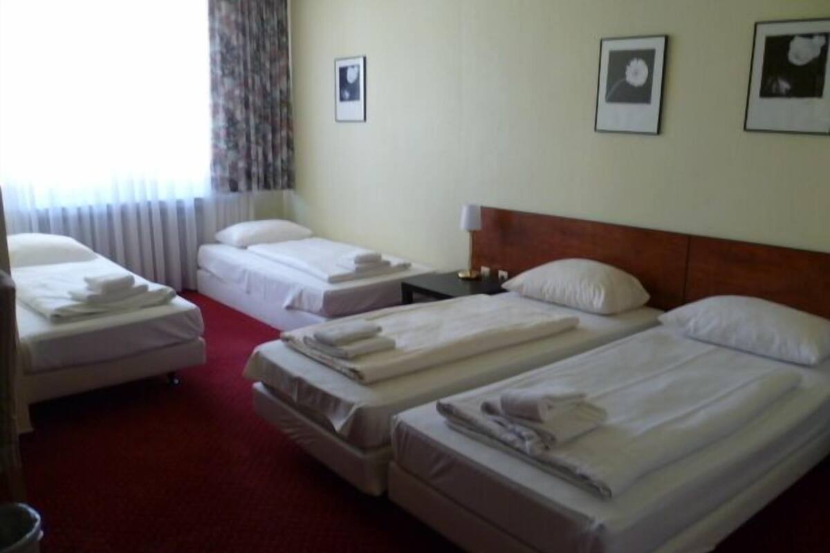 Standard Quadruple Room, 1 Bedroom | WiFi (free)