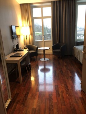 Double Room, Balcony