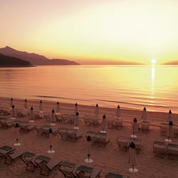 Private beach, sun-loungers, beach umbrellas, beach towels