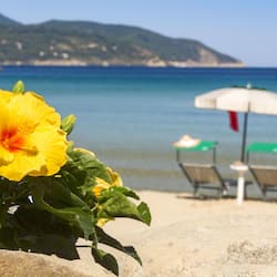 Private beach, sun-loungers, beach umbrellas, beach towels