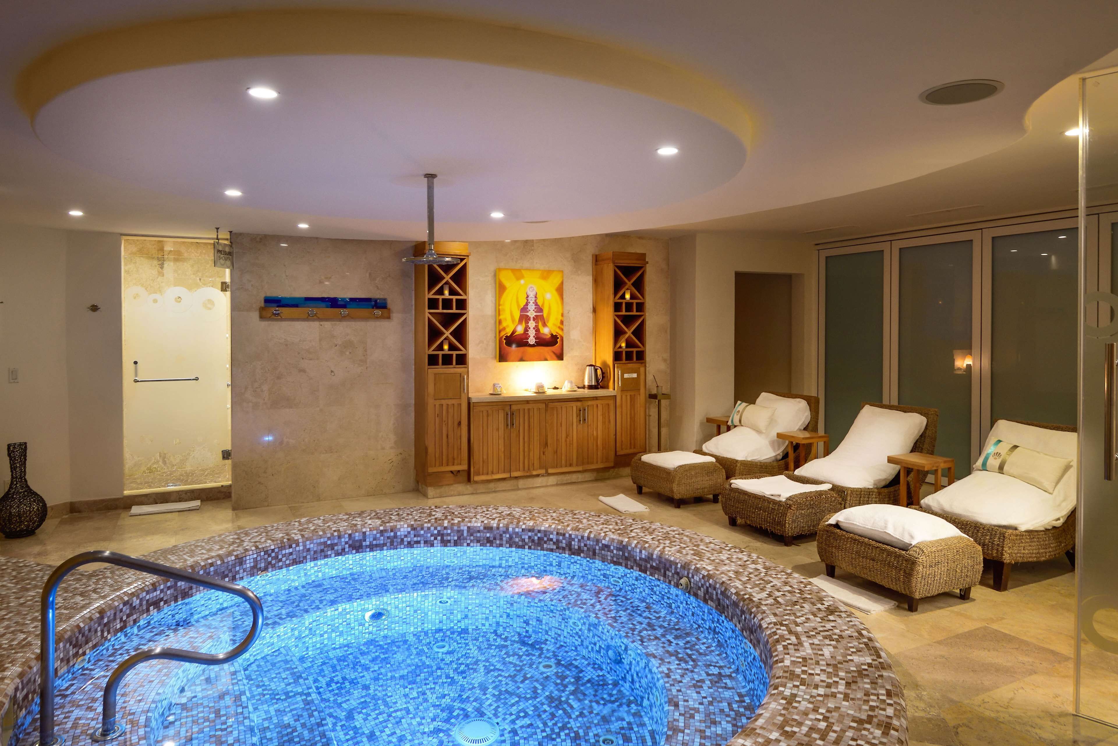 couples treatment room(s), sauna, hot tub, steam room, body treatments