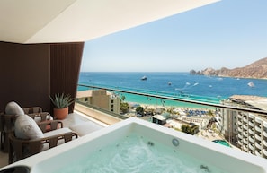 Premium bedding, pillow-top beds, in-room safe, individually decorated - Corazon Cabo, a Noble House Resort (Cabo San Lucas)