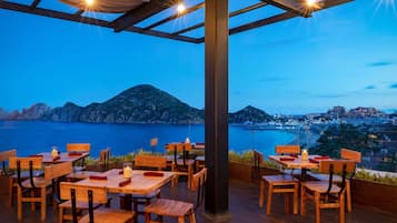 5 Restaurants; Frühstück, Mittagessen und Abendessen werden serviert