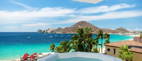 Premium bedding, pillow-top beds, in-room safe, individually decorated