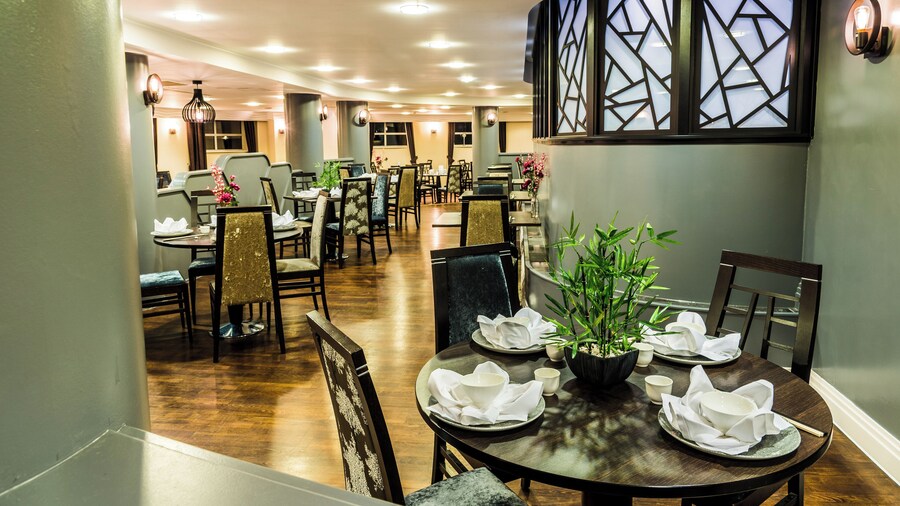 Crowne Plaza Liverpool - John Lennon Airport by IHG