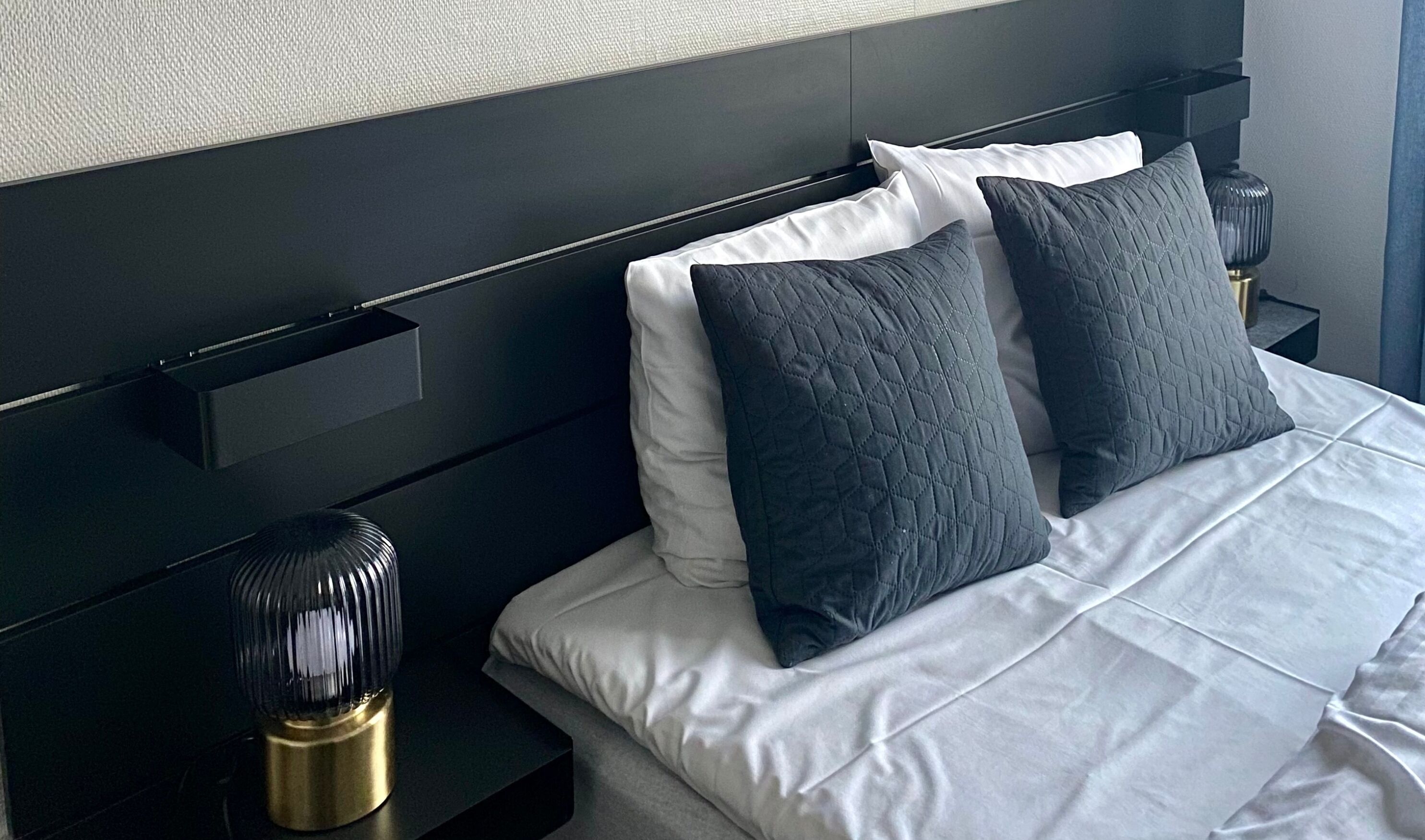 individually decorated, free wifi, bed sheets