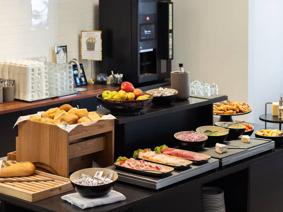 Petit déjeuner buffet compris tous les jours