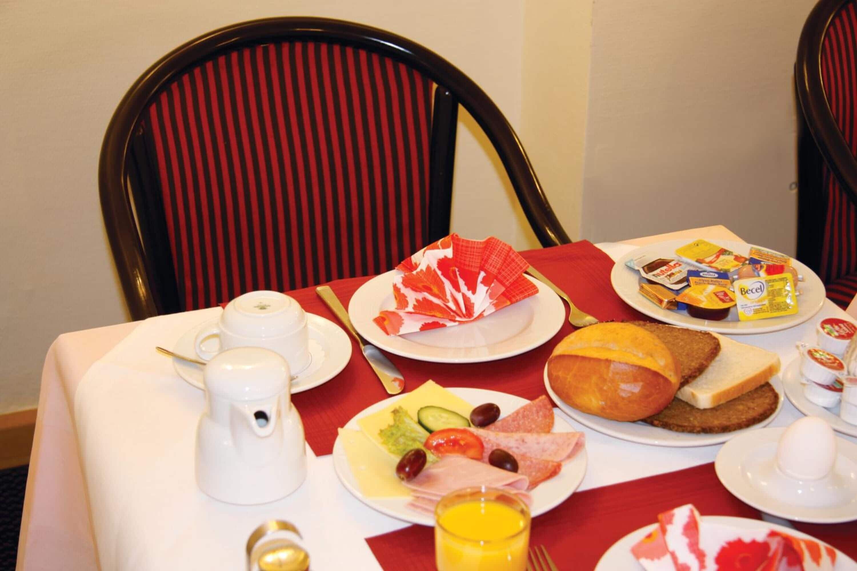 Photo - INA Hotel Royal