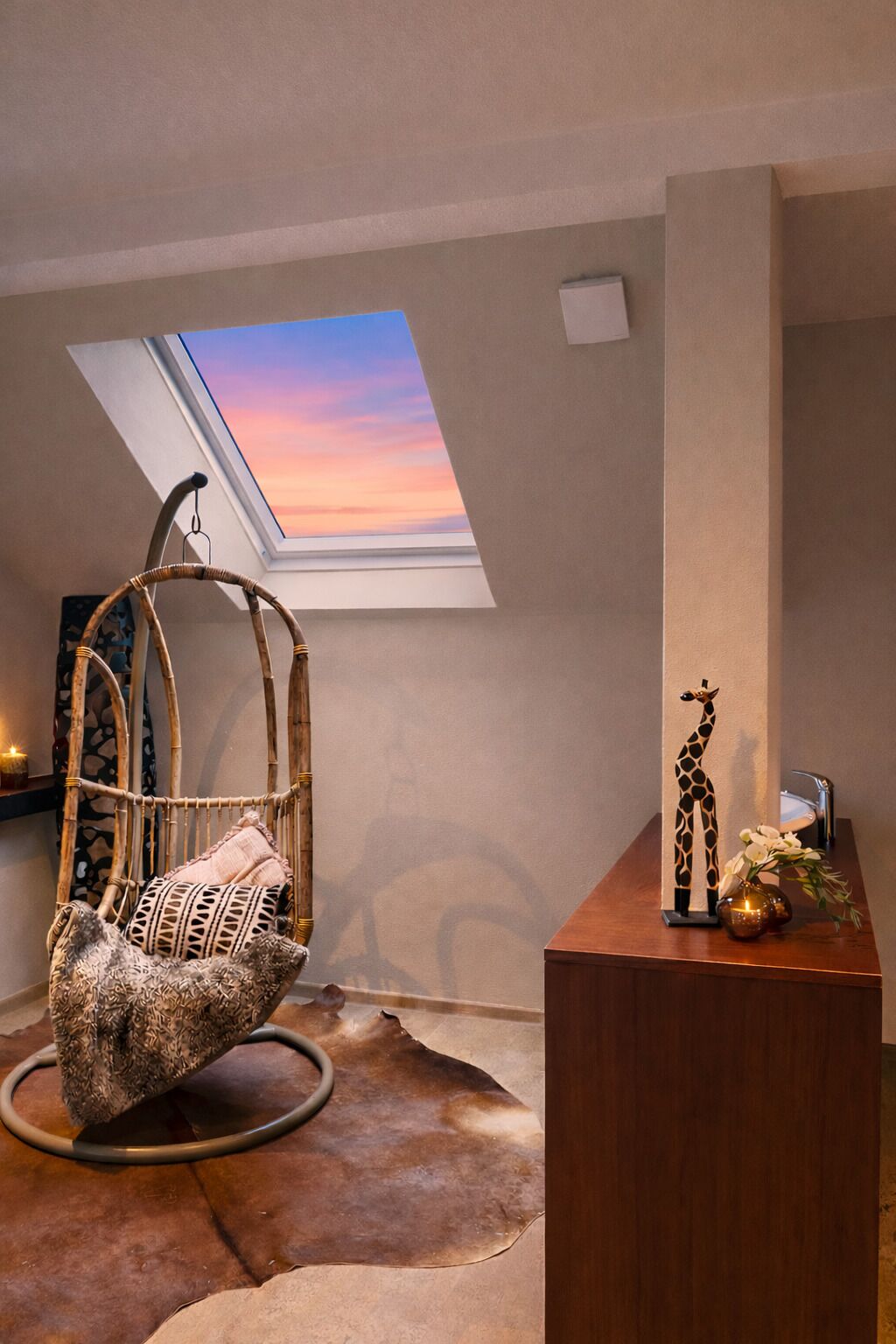 Suite (with Sauna) | Wohnbereich | LCD-Fernseher, Pay-TV