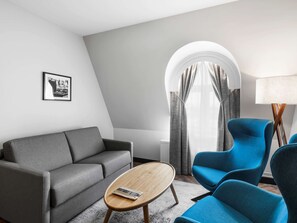 In-room safe, desk, laptop workspace, blackout drapes
