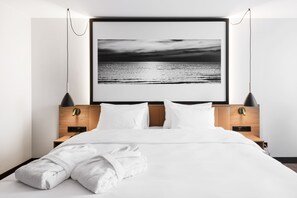 Privilege, Room, 1 Queen Bed | 1 bedroom, in-room safe, desk, laptop workspace - Mercure Klaipeda City (Klaipeda)