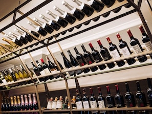 Serves breakfast and dinner - Mercure Klaipeda City (Klaipeda)