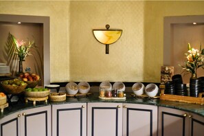 Daily buffet breakfast (EUR 21.50 per person)