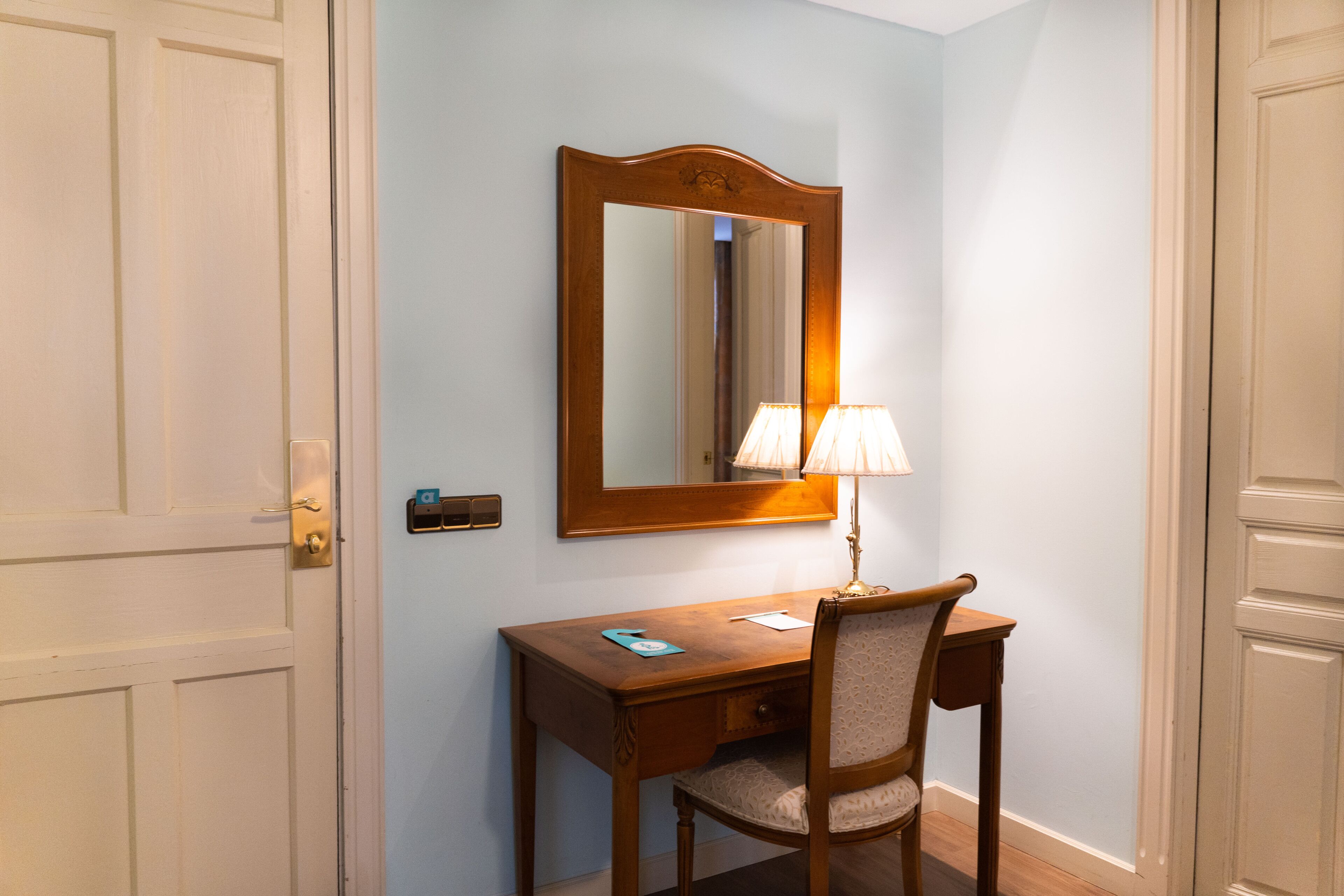 superior double room | in-room safe, desk, free wifi, bed sheets