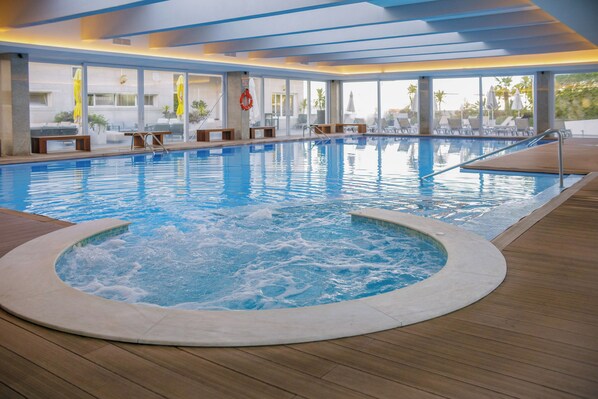 Couples treatment room(s), body treatments, aromatherapy, body wraps