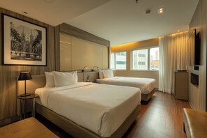 Quarto Superior Double | Minibar, in-room safe, desk, blackout drapes - Radisson Hotel Vila Olimpia (São Paulo)