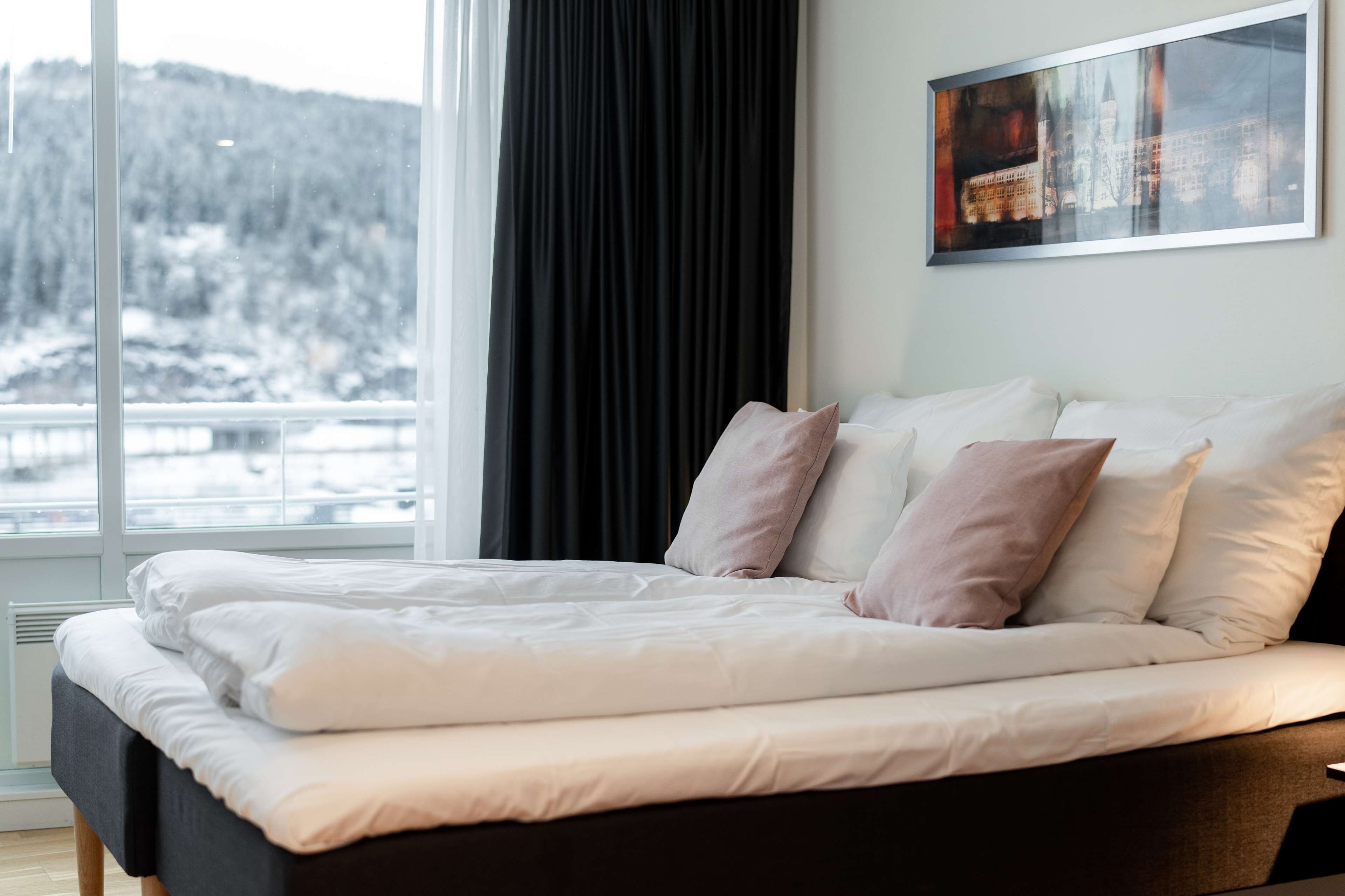 junior suite | desk, soundproofing, free wifi, bed sheets