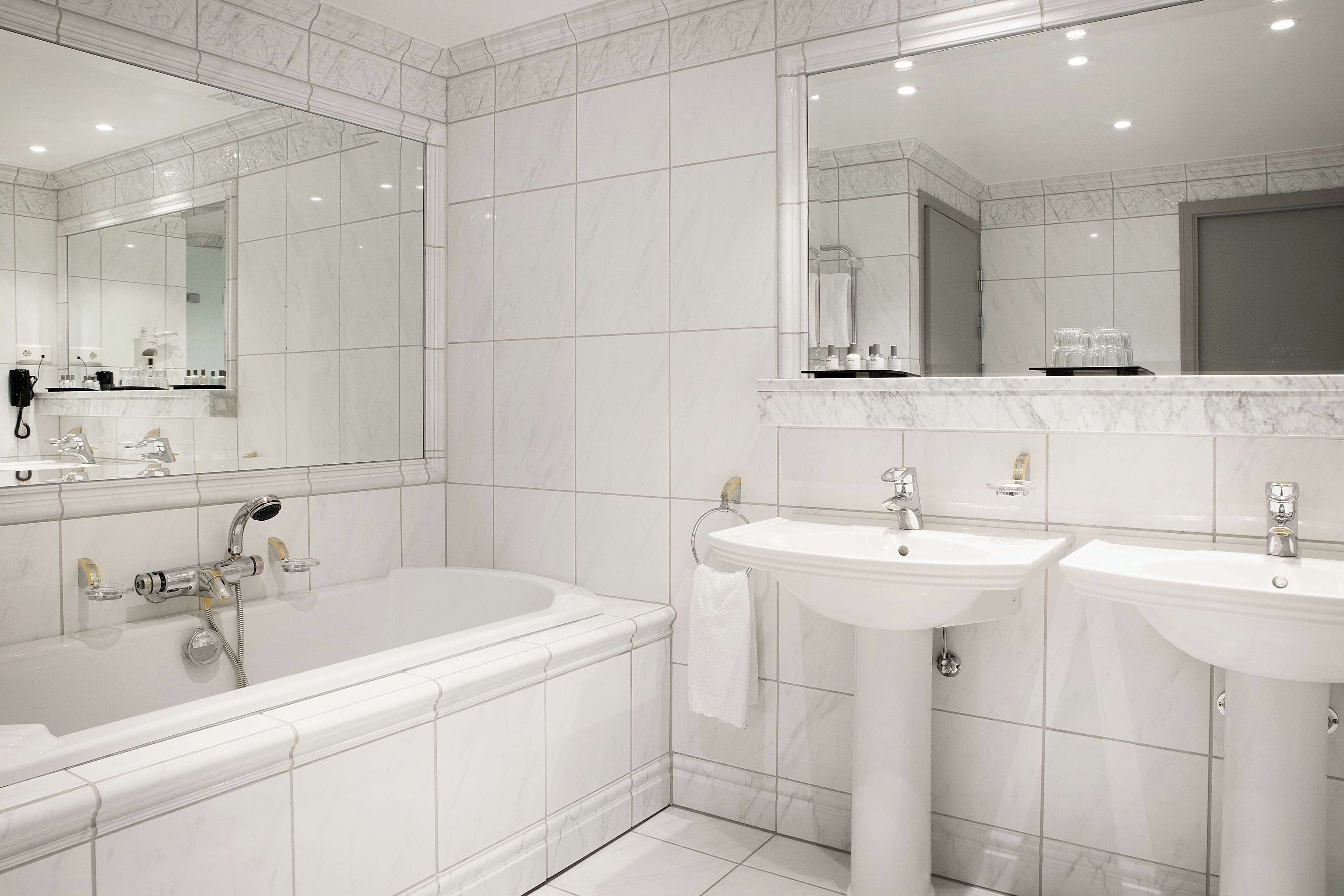 presidential suite | bathroom | hair dryer, towels