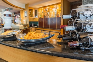 Bar (in der Unterkunft)