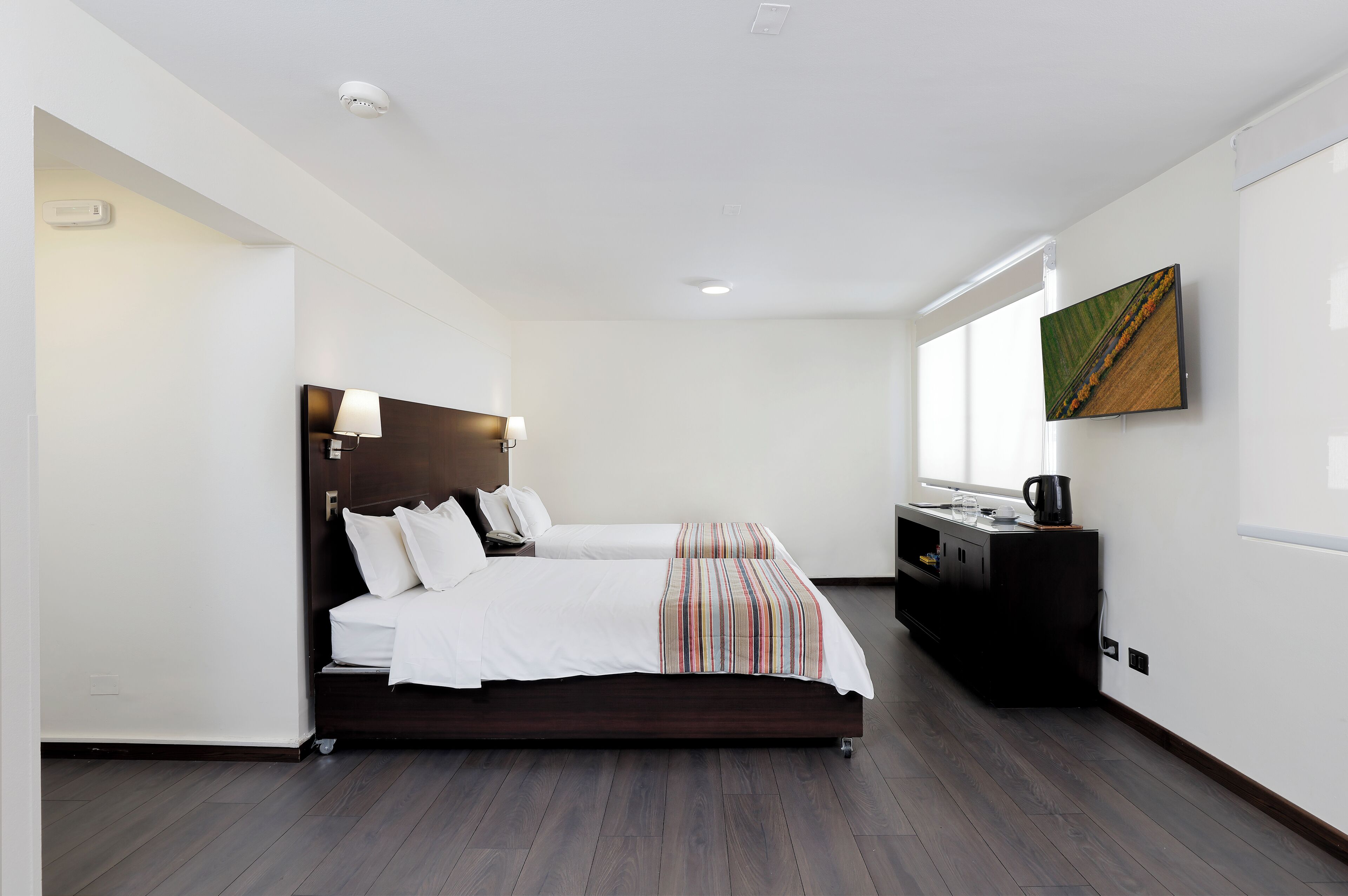 Foto - MR Express (ex Hotel Neruda Express)