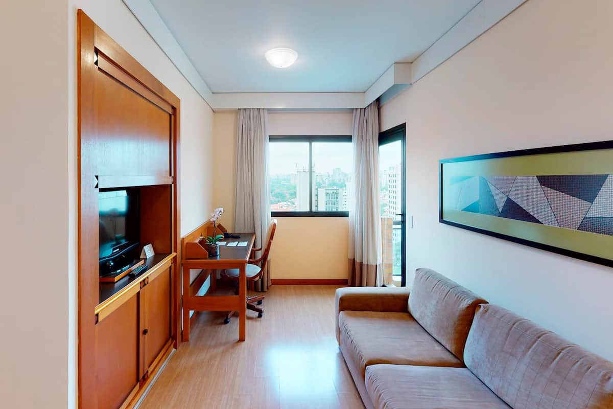 1 bedroom, minibar, in-room safe, blackout curtains