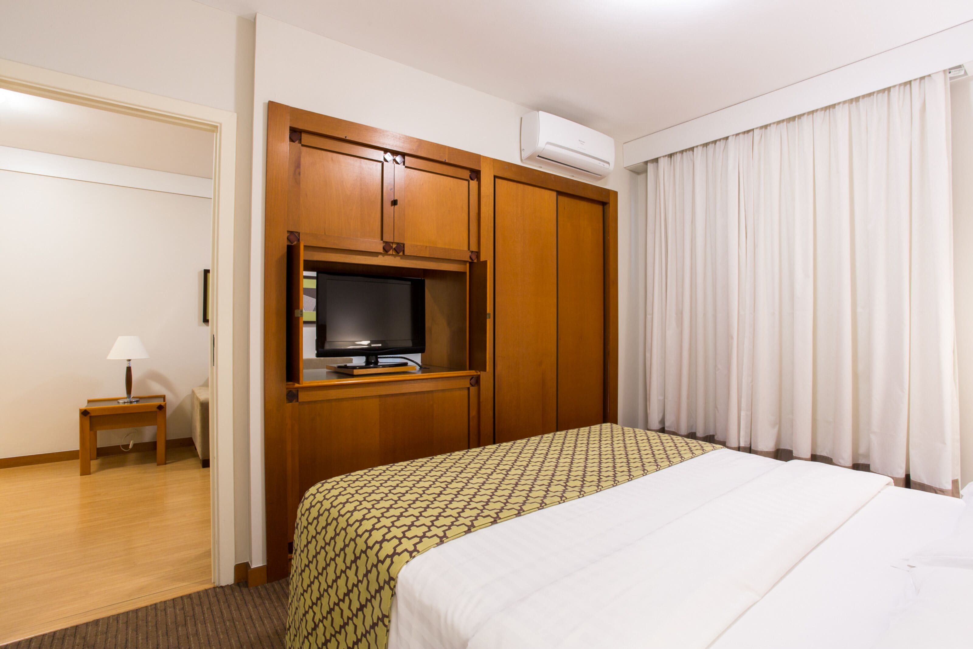 suíte premium | 1 bedroom, minibar, in-room safe, desk