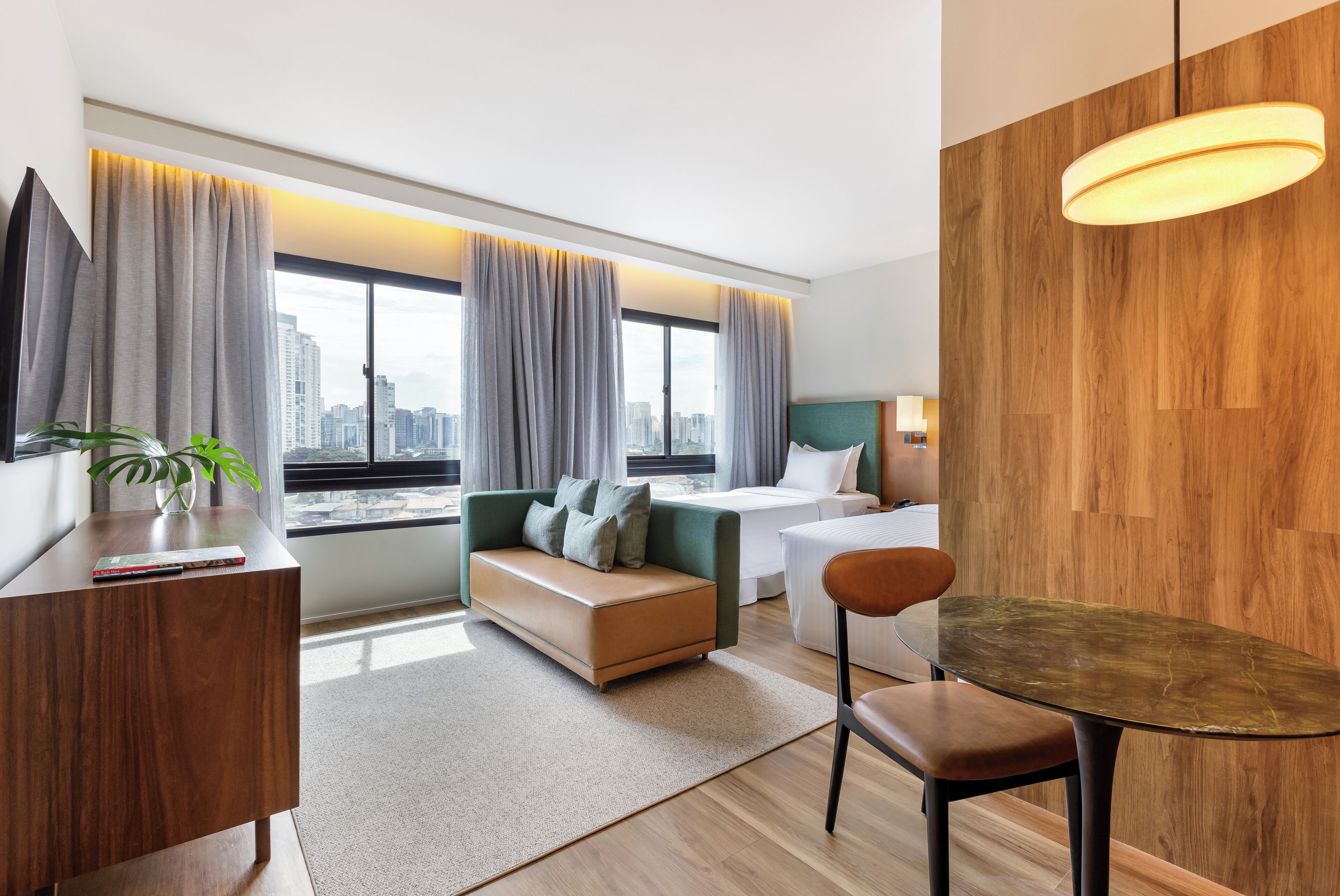 Habitació amb dos llits individuals prèmium | Minibar, caixa forta a l'habitació i roba de llit 