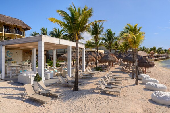 Private beach, beach massages, scuba diving, snorkelling - Catalonia Riviera Maya Resort and Spa All Inclusive (Puerto Aventuras)