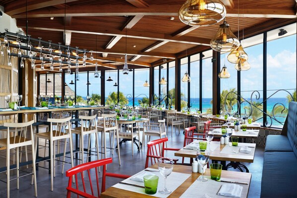 7 restaurants, breakfast, lunch served; local and international cuisine - Catalonia Riviera Maya Resort and Spa All Inclusive (Puerto Aventuras)
