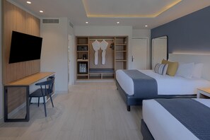 Privileged Premium Deluxe | Safe på rommet, blendingsgardiner og strykejern/-brett