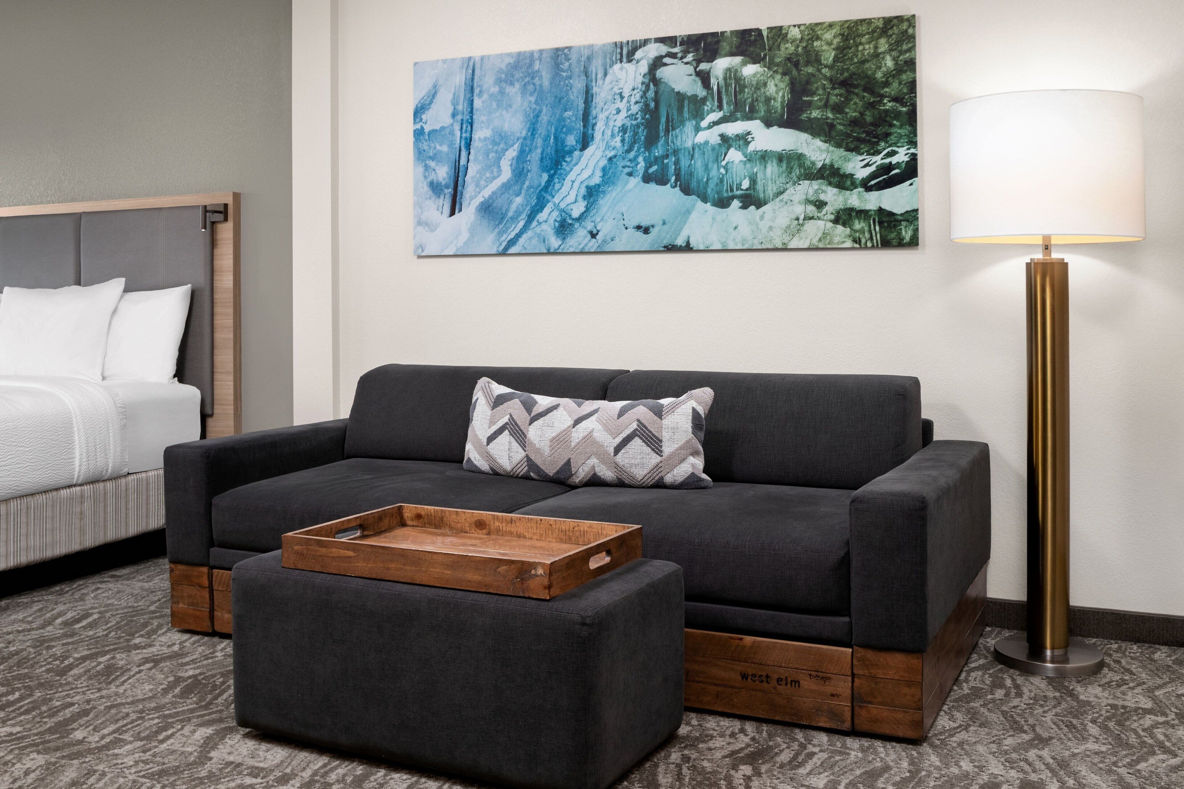 40-inch flat-screen tv with digital channels, tv