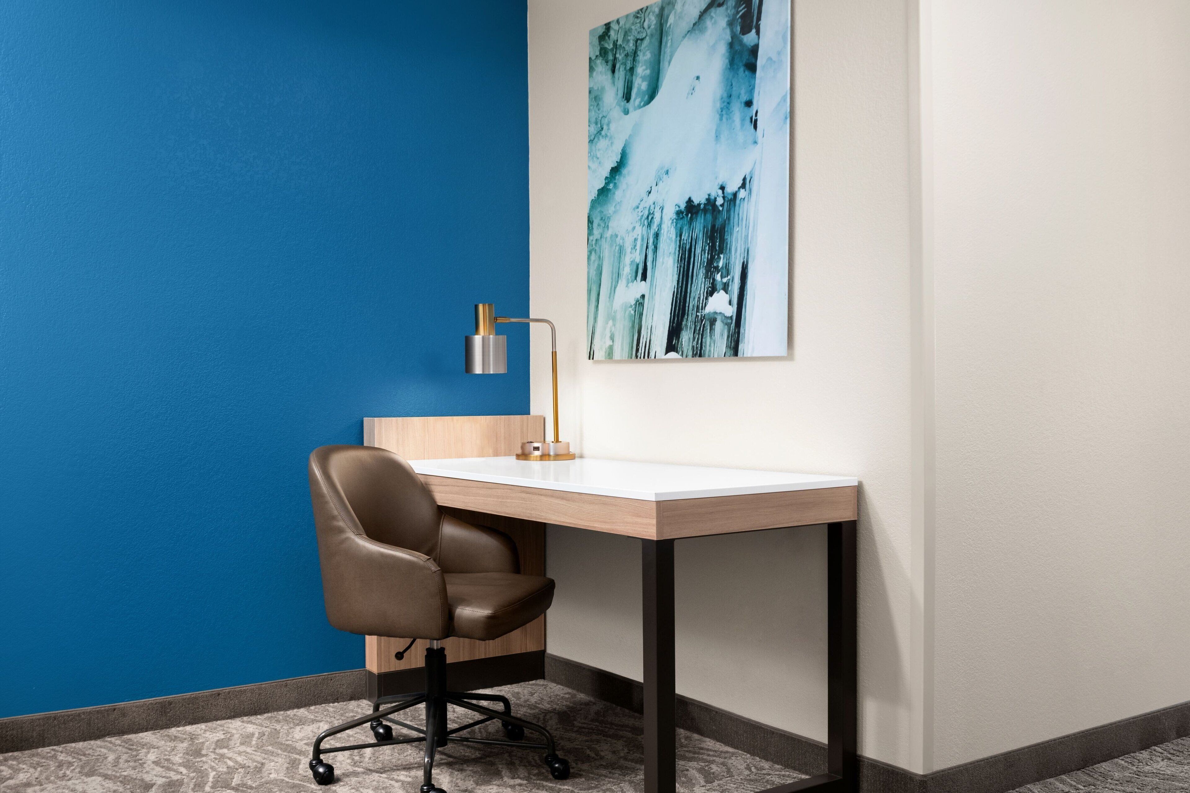 40-inch flat-screen tv with digital channels, tv