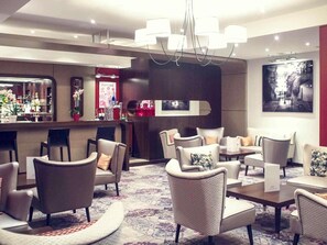 Bar (on property) - Mercure Angers Centre Gare (Angers)