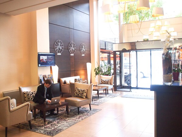 Sala de estar en el lobby