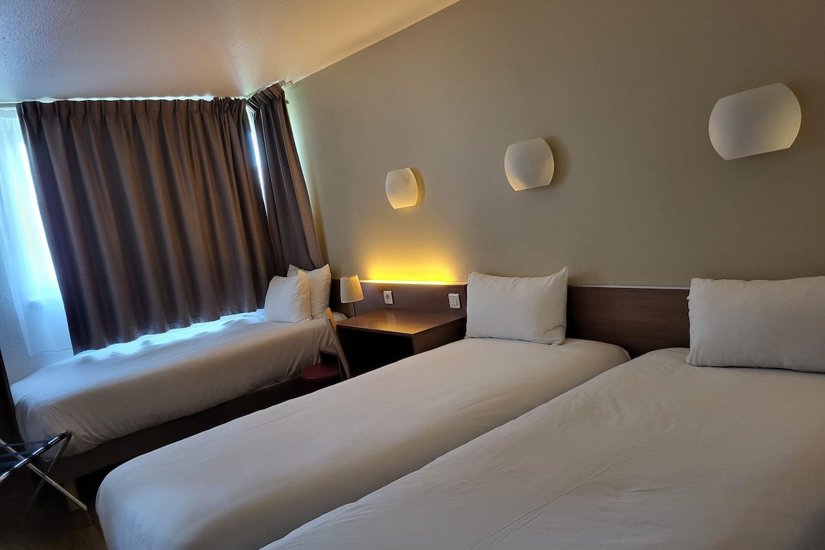 Standard Room, 3 Twin Beds | In-room safe, desk, blackout drapes, soundproofing