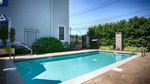 Seasonal outdoor pool