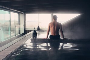 Phòng tắm hơi, dịch vụ massage 