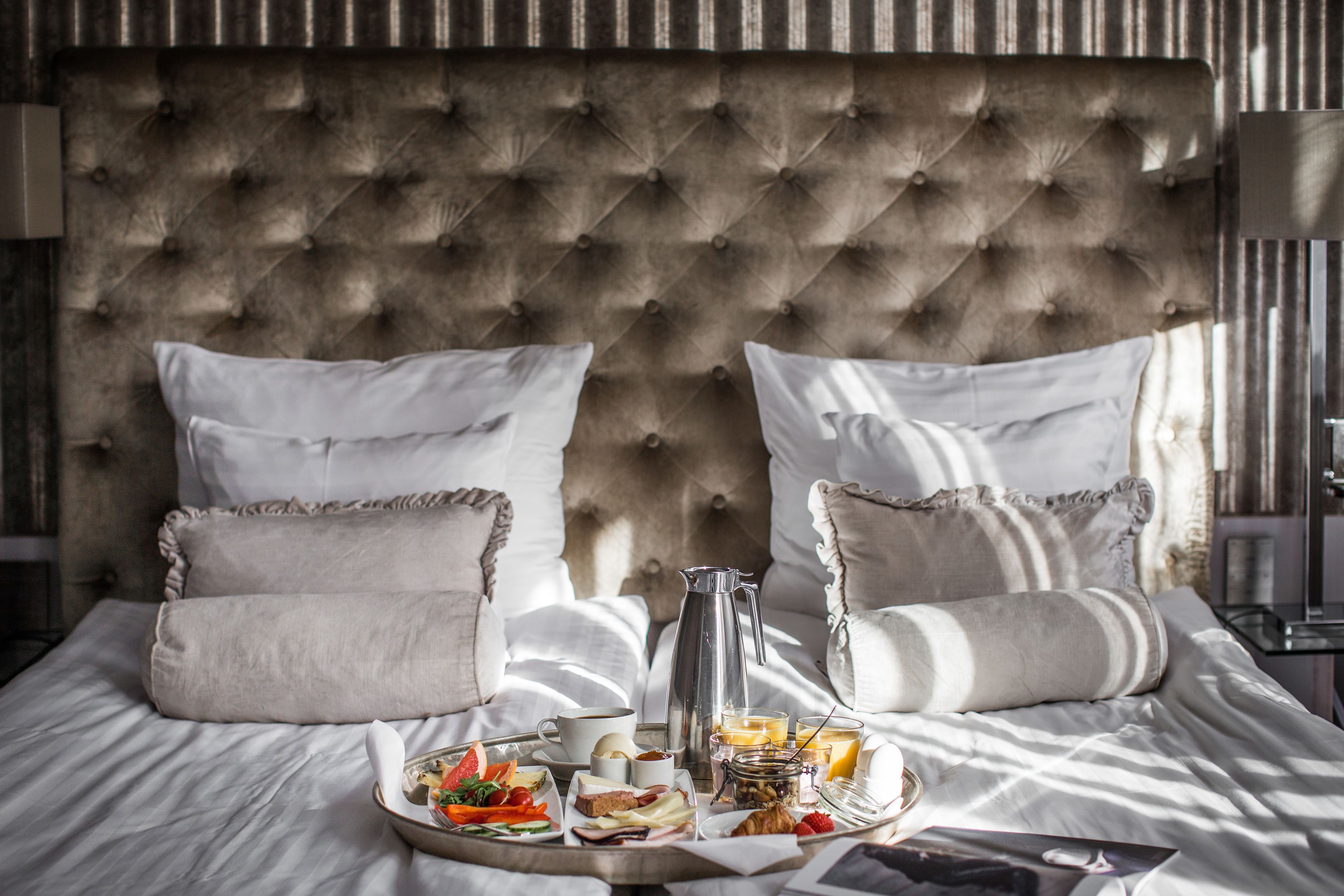 Elegance Double Room Garden View (Spa is not included) | Safe på rommet, blendingsgardiner og strykejern/-brett