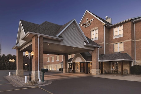 Exterior. Country Inn & Suites by Radisson, Galena, IL